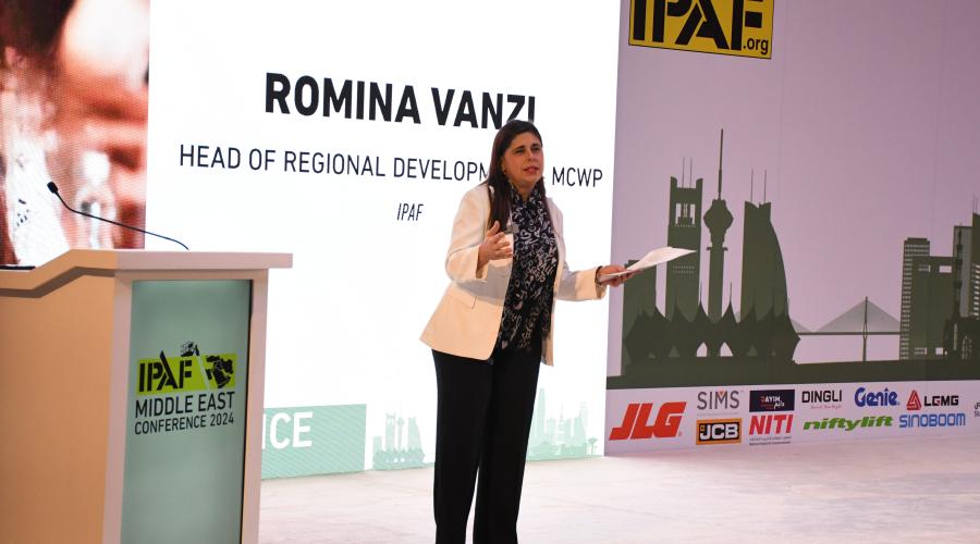 Romina Vanzi presents at Middle East Conference